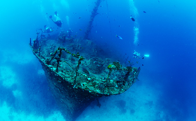 沈船ダイブ