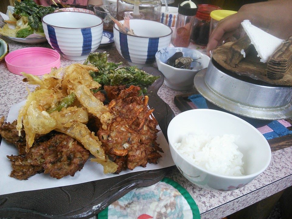 ダイビング後は「さくら食堂」で昼食