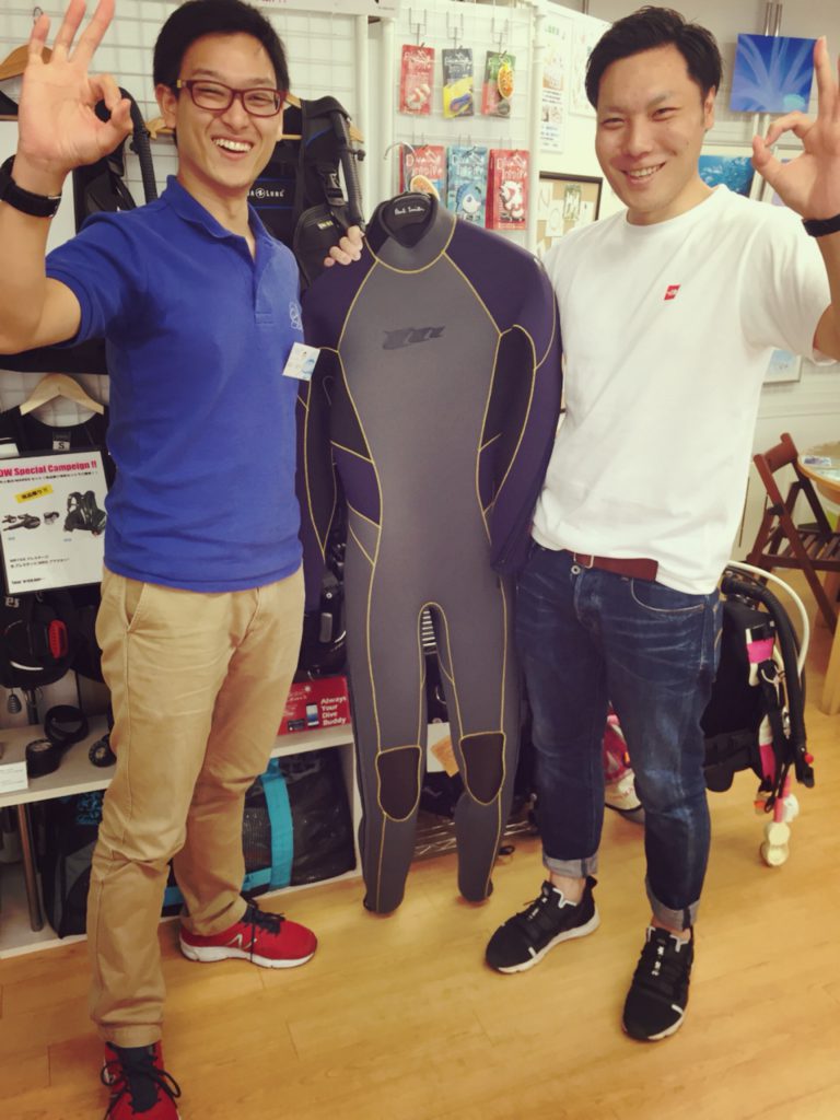 myウェットスーツ到着