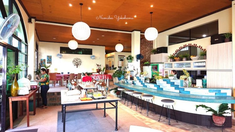 フィリピン・アニラオ ・ヴィラ　マグダレナ　食堂