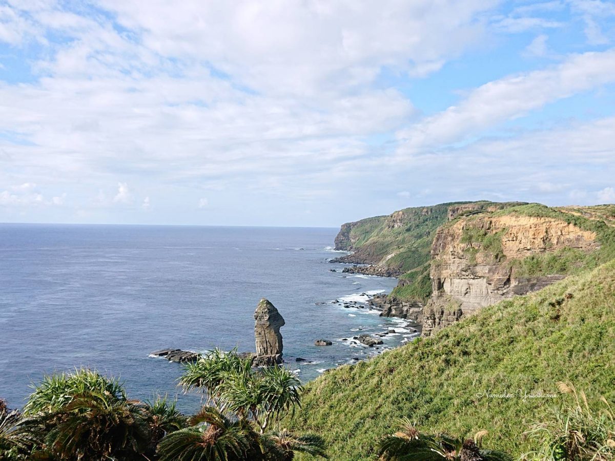与那国島　立神岩